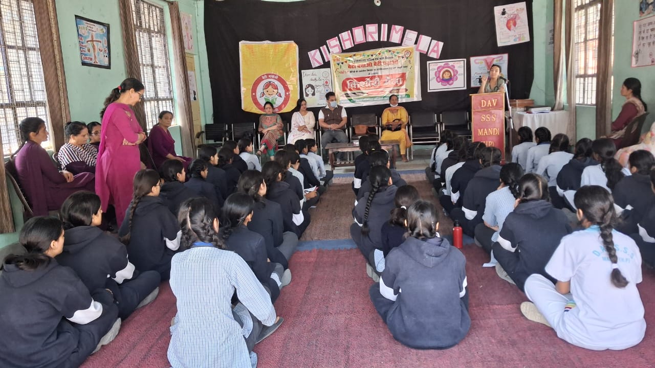 डीएवी मंडी में प्रतिभाागी् डीएवी मंडी में प्रतिभाागी्