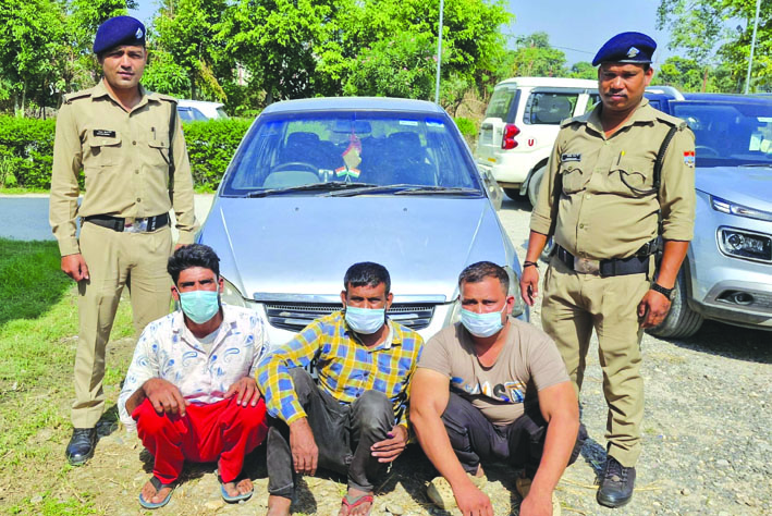 पुलिस गिरफ्त में आरोपित