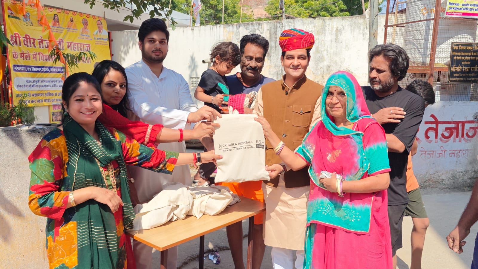 स्वच्छता, गौ-संरक्षण और स्वदेशी भावना का संदेश देता यह अनूठा अभियान स्वच्छता, गौ-संरक्षण और स्वदेशी भावना का संदेश देता यह अनूठा अभियान