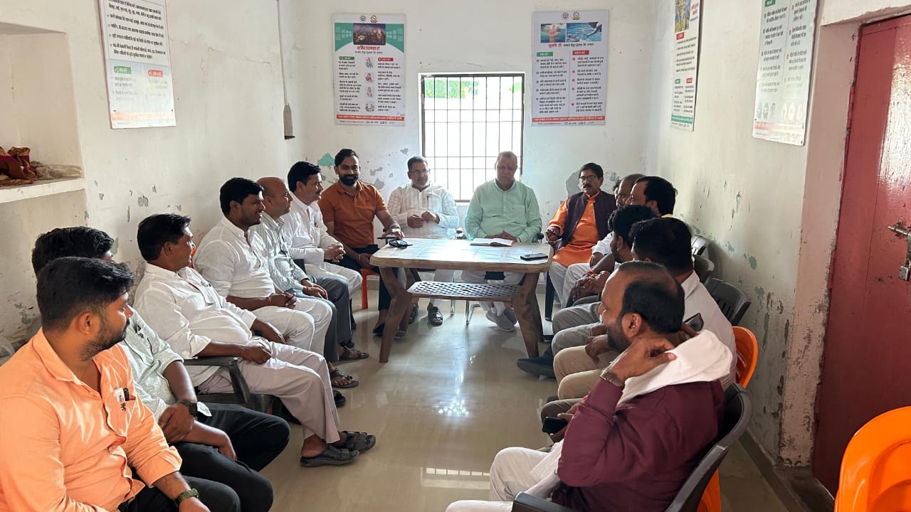 चौपाल के माध्यम से किसान महापंचायत को संबोधित करेंगे शिवराज सिंह चौहान - जनार्दन तिवारी* चौपाल के माध्यम से किसान महापंचायत को संबोधित करेंगे शिवराज सिंह चौहान - जनार्दन तिवारी*