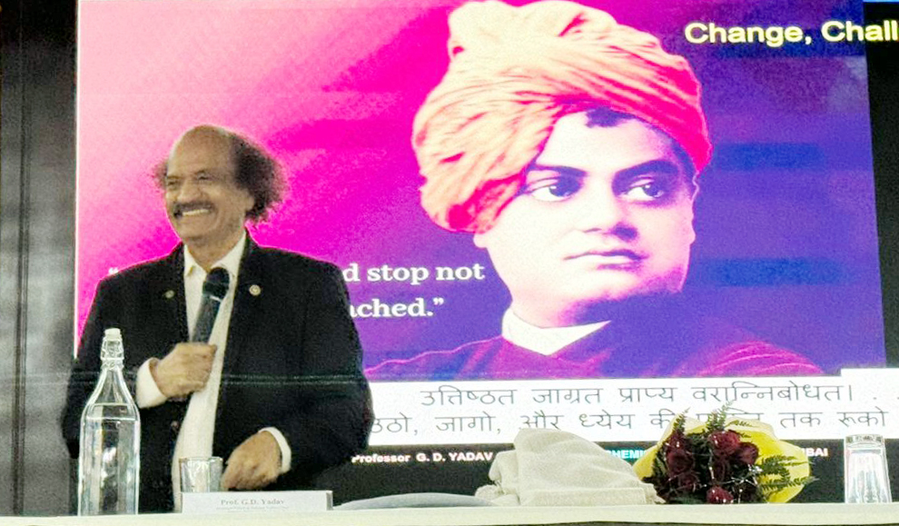 कार्यशाला में विचार रखते पद्मश्री जीडी यादव। कार्यशाला में विचार रखते पद्मश्री जीडी यादव।
