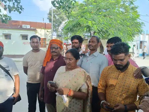 BJP candidate Devanti Yadav filed nomination from Narpatganj seat. BJP candidate Devanti Yadav filed nomination from Narpatganj seat.