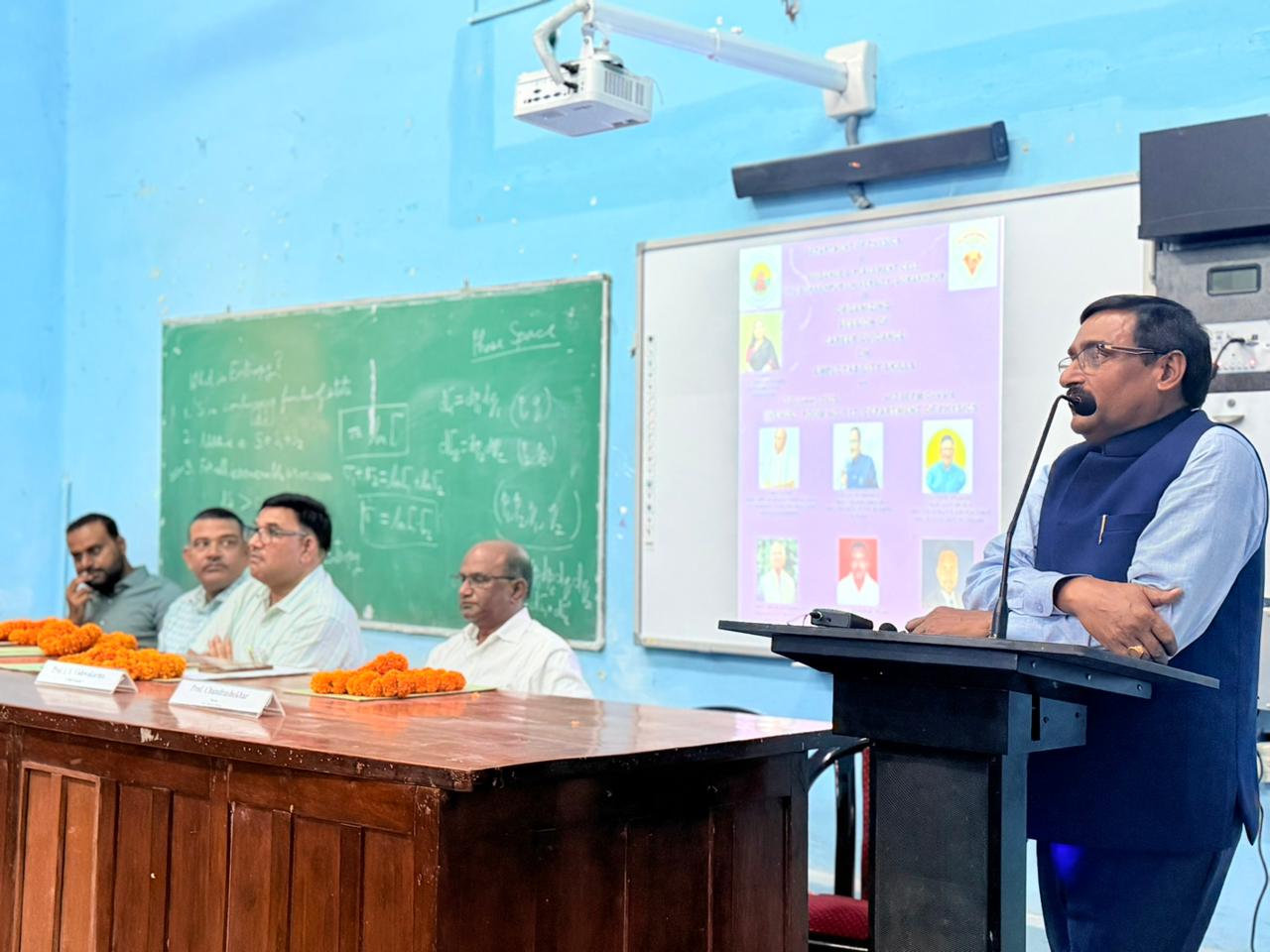गोरखपुर विश्वविद्यालय में दो दिवसीय राष्ट्रीय कार्यशाला का हुआ समापन* गोरखपुर विश्वविद्यालय में दो दिवसीय राष्ट्रीय कार्यशाला का हुआ समापन*