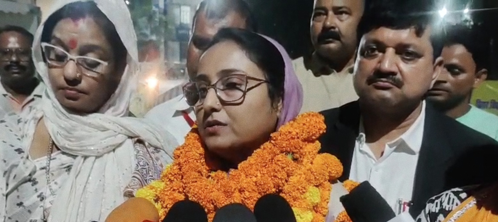 अररिया फोटो:अररिया से जदयू प्रत्याशी शगुफ्ता अजीम अररिया फोटो:अररिया से जदयू प्रत्याशी शगुफ्ता अजीम