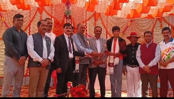 दीपावली के अवसर पर हमीरपुर के खिलाड़ियों में खुशी की लहर- बेटी हैं अनमोल दीपावली के अवसर पर हमीरपुर के खिलाड़ियों में खुशी की लहर- बेटी हैं अनमोल