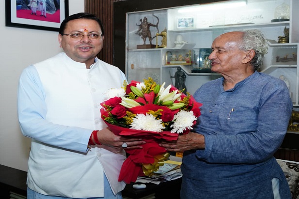 मुख्यमंत्री धामी महाराष्ट्र के पूर्व राज्यपाल भगत सिंह कोशियारी से भेंट करते। मुख्यमंत्री धामी महाराष्ट्र के पूर्व राज्यपाल भगत सिंह कोशियारी से भेंट करते।