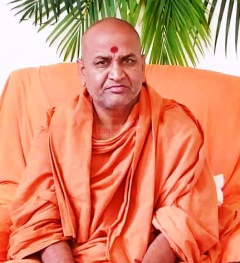 लिंगायत आध्यात्मिक गुरु अदृश्य काडसिद्धेश्वर (फाइल फोटो) लिंगायत आध्यात्मिक गुरु अदृश्य काडसिद्धेश्वर (फाइल फोटो)