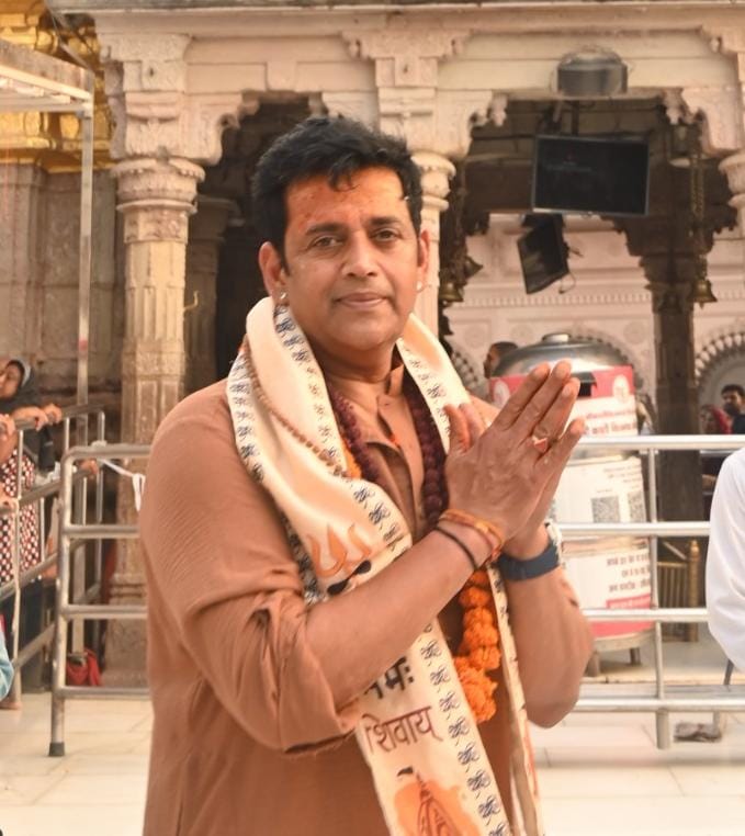 *दीपावली पर सांसद रवि किशन शुक्ला ने दी शुभकामनाएं, कहा— प्रकाश से भरे हर दीप में हो सेवा और सद्भाव का संदेश** *दीपावली पर सांसद रवि किशन शुक्ला ने दी शुभकामनाएं, कहा— प्रकाश से भरे हर दीप में हो सेवा और सद्भाव का संदेश**