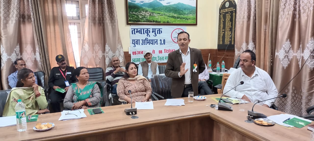 कार्यशाला को संबोधित करते हुए डा. गोपाल चाैहान। कार्यशाला को संबोधित करते हुए डा. गोपाल चाैहान।