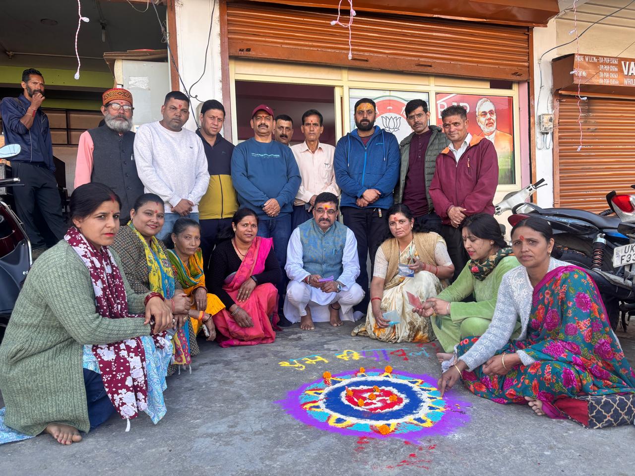 पौड़ी में दीप उत्सव कार्यक्रम में सम्मिलित भाजपाई पौड़ी में दीप उत्सव कार्यक्रम में सम्मिलित भाजपाई