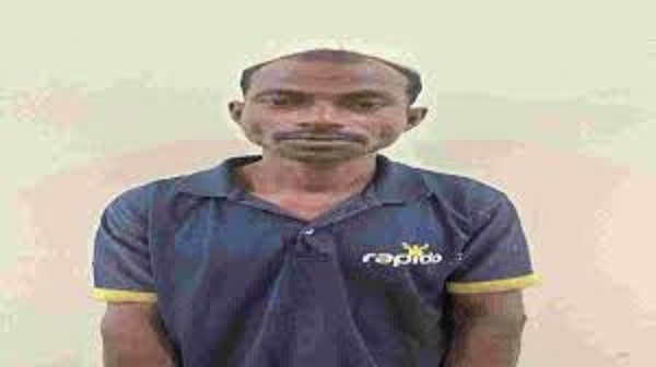 बच्ची के अपहरण के आराेपित काे पुलिस ने किया गिरफ्तार बच्ची के अपहरण के आराेपित काे पुलिस ने किया गिरफ्तार