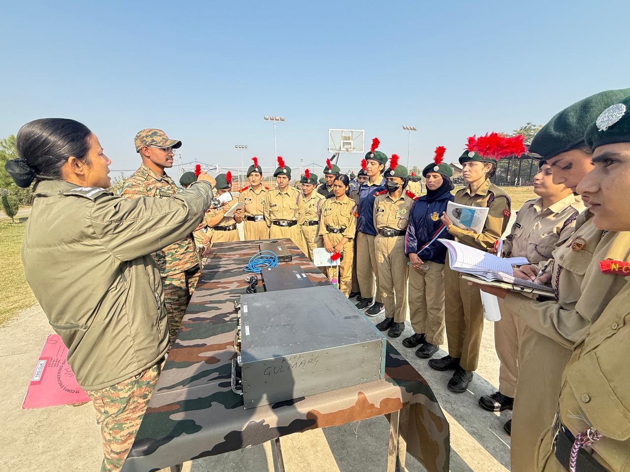 श्रीनगर में एनसीसी आर्मी अटैचमेंट कैंप का समापन श्रीनगर में एनसीसी आर्मी अटैचमेंट कैंप का समापन