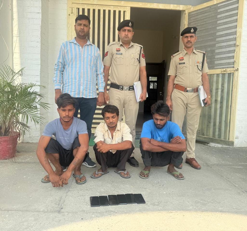 पानीपत पुलिस हिरासत में झपटमार पानीपत पुलिस हिरासत में झपटमार