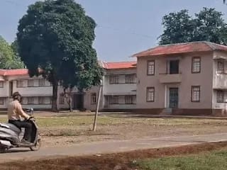 सुसाईड नोट छोड़ने वाला इंजीनियरिंग छात्र पुलिस को काशी में मिला सुसाईड नोट छोड़ने वाला इंजीनियरिंग छात्र पुलिस को काशी में मिला