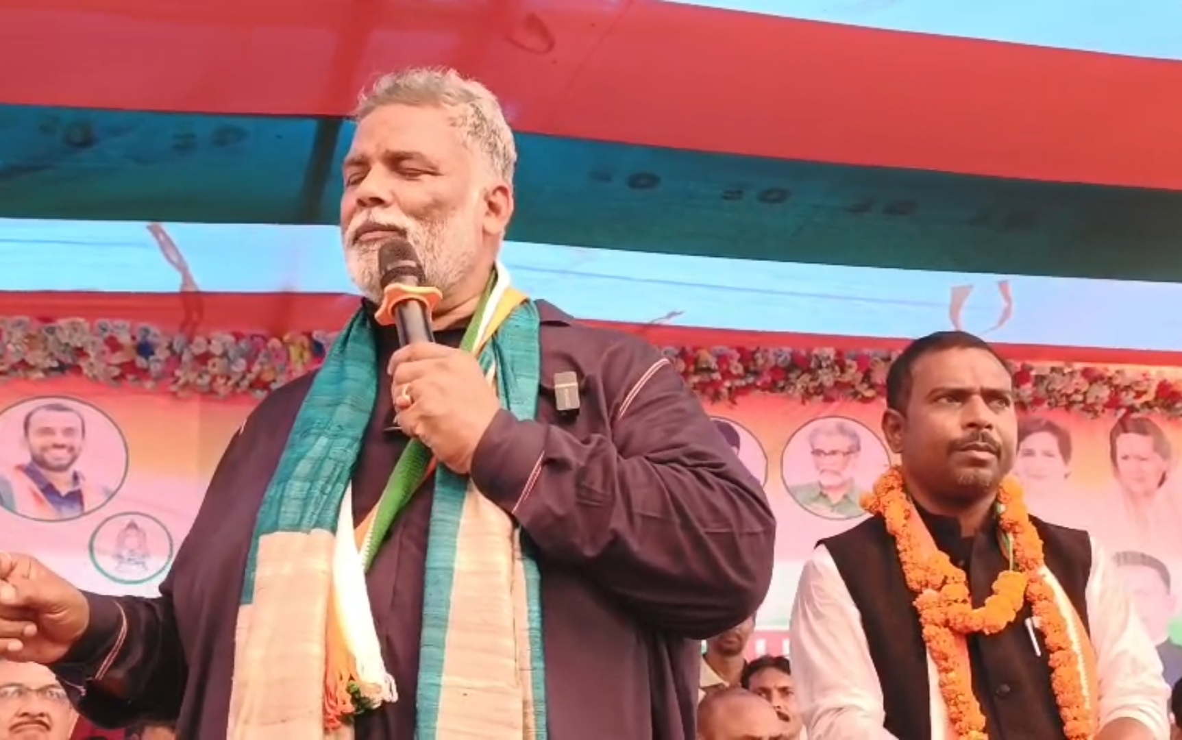 Araria Photo: Pappu Yadav addressing the public meeting Araria Photo: Pappu Yadav addressing the public meeting