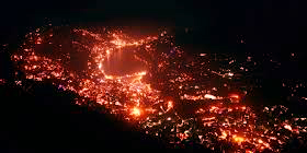 दीपावली पर रंगबिंरंगी रोशनियों से जगमगाती सरोवरनगरी। दीपावली पर रंगबिंरंगी रोशनियों से जगमगाती सरोवरनगरी।