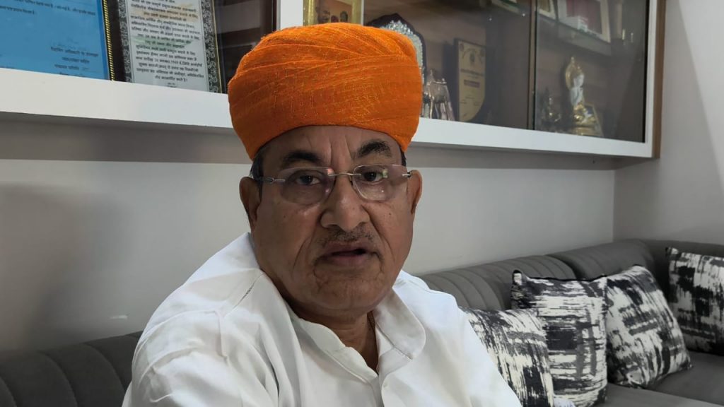 समर्थन मूल्य पर मूंगफली खरीद में इस बार भी भ्रष्टाचार की कहानी दोहराई : पूर्व मंत्री गोविंदराम समर्थन मूल्य पर मूंगफली खरीद में इस बार भी भ्रष्टाचार की कहानी दोहराई : पूर्व मंत्री गोविंदराम