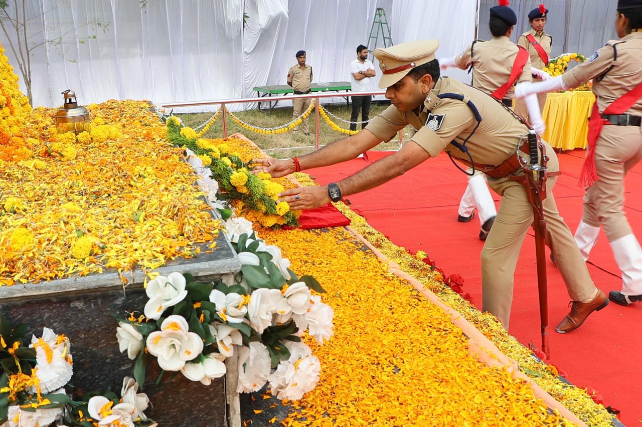 पुलिस कार्यकम l पुलिस कार्यकम l