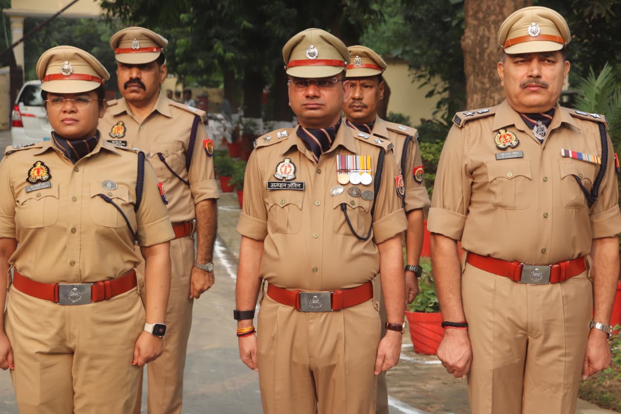 डा भीमराव अम्बेडकर पुलिस अकादमी मुरादाबाद में पुलिस स्मृति दिवस पर आयोजित कार्यक्रम में उपस्थित पुलिस अधिकारी।। डा भीमराव अम्बेडकर पुलिस अकादमी मुरादाबाद में पुलिस स्मृति दिवस पर आयोजित कार्यक्रम में उपस्थित पुलिस अधिकारी।।