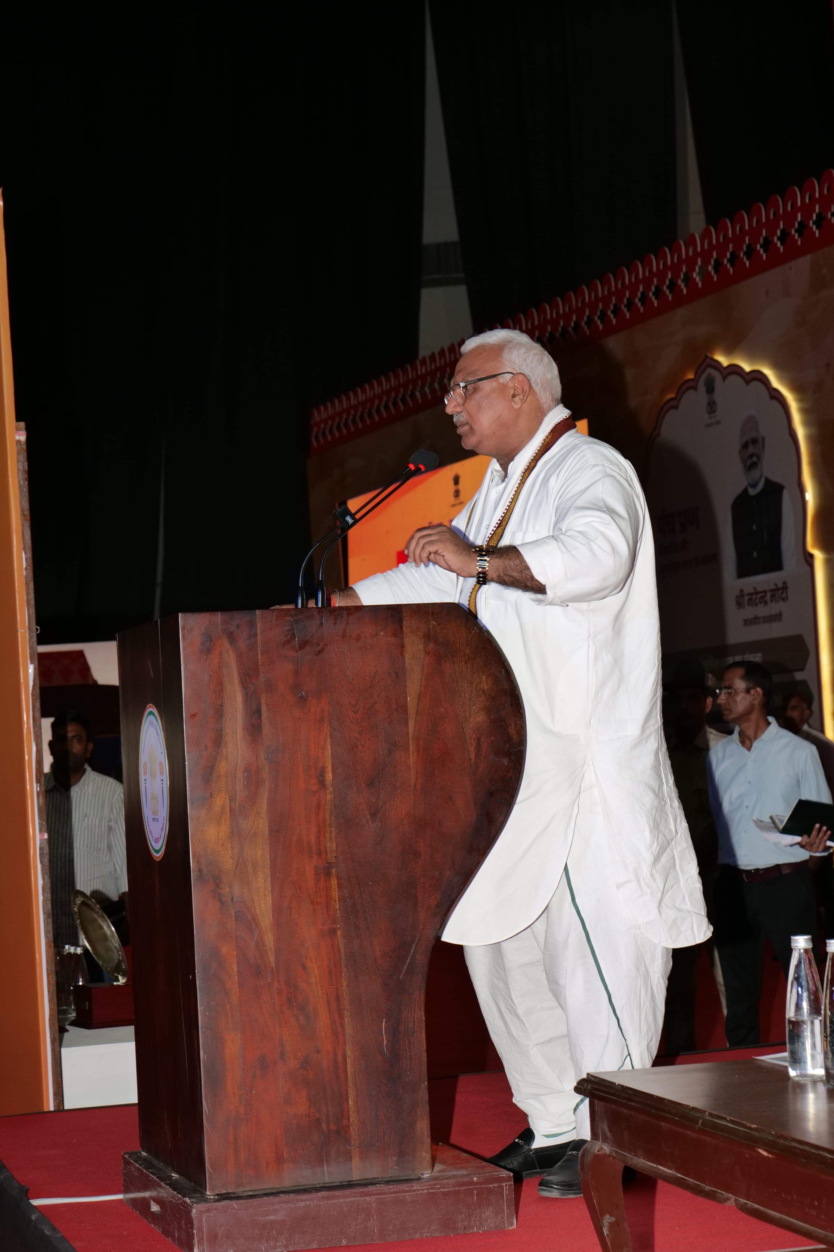 नव विधान' प्रदर्शनी का भव्य समापन नव विधान' प्रदर्शनी का भव्य समापन