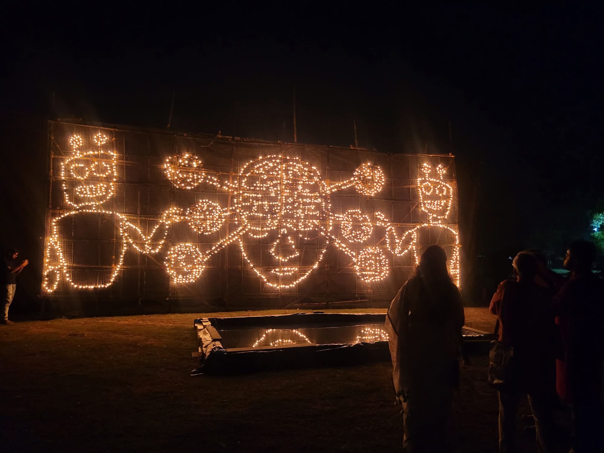 आईआईटी खड़गपुर में दीपावली की रात जगमगाई: ‘इल्युमिनेशन फेस्टिवल’ में लाखों दीयों की रोशनी आईआईटी खड़गपुर में दीपावली की रात जगमगाई: ‘इल्युमिनेशन फेस्टिवल’ में लाखों दीयों की रोशनी