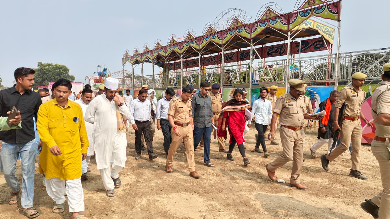 जिलाधिकारी ने पुलिस अधीक्षक के साथ किया झाड़ीशाह मेला तैयारियों का निरीक्षण जिलाधिकारी ने पुलिस अधीक्षक के साथ किया झाड़ीशाह मेला तैयारियों का निरीक्षण