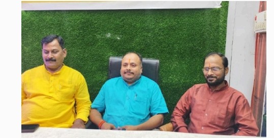 प्रेस वार्ता में शामिल वक्ताओं प्रेस वार्ता में शामिल वक्ताओं