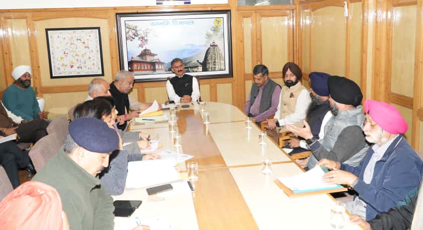 मुख्यमंत्री शहीदी दिवस समारोह की समीक्षा करते हुए मुख्यमंत्री शहीदी दिवस समारोह की समीक्षा करते हुए