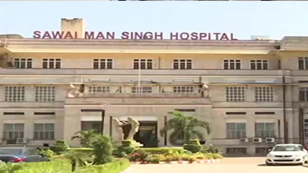 दीपावली पर सौ से अधिक लोग घायल होकर अस्पताल पहुंचे दीपावली पर सौ से अधिक लोग घायल होकर अस्पताल पहुंचे