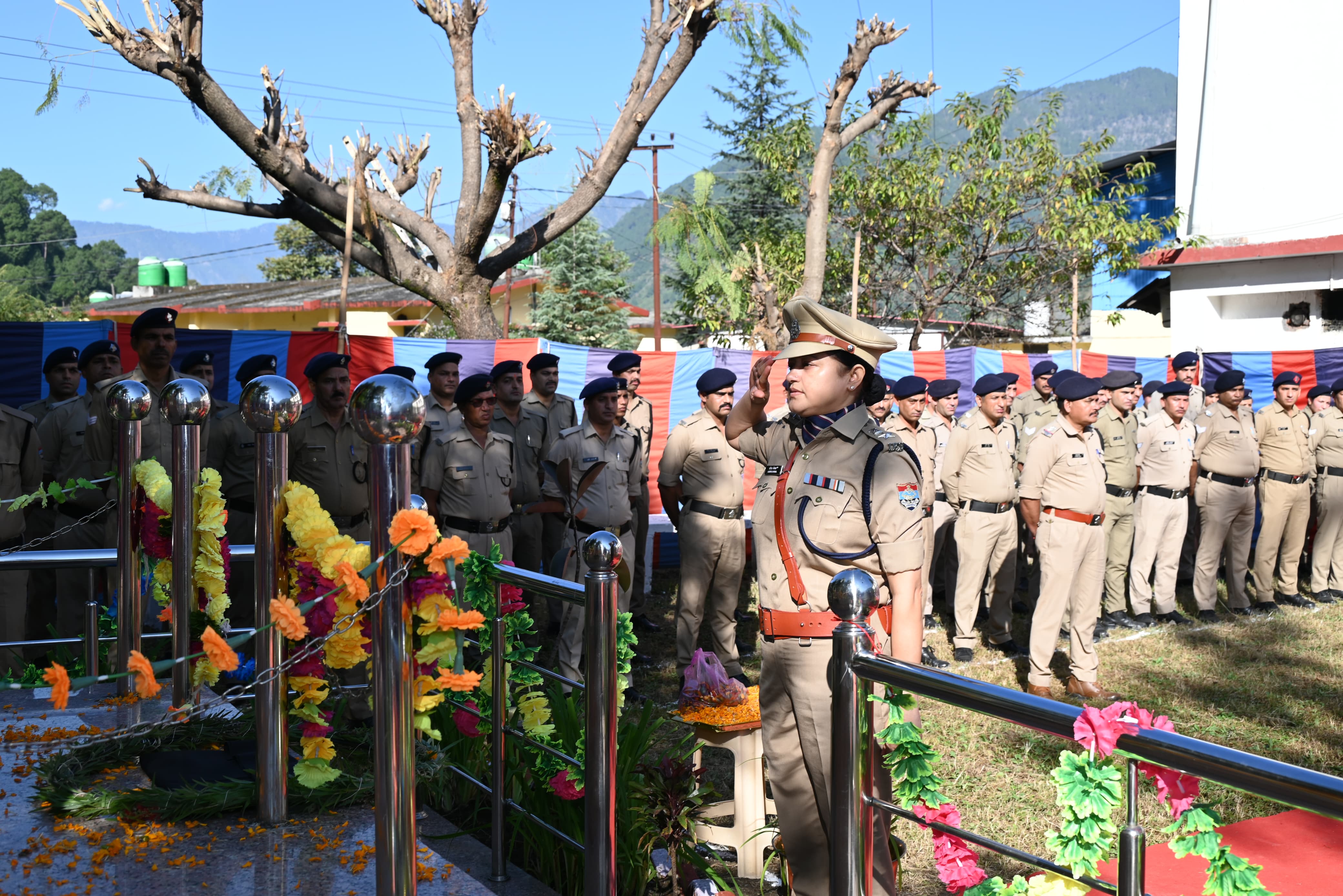 पुलिस स्मृति दिवस”  पर दी  भावपूर्ण श्रद्धांजलि पुलिस स्मृति दिवस”  पर दी  भावपूर्ण श्रद्धांजलि