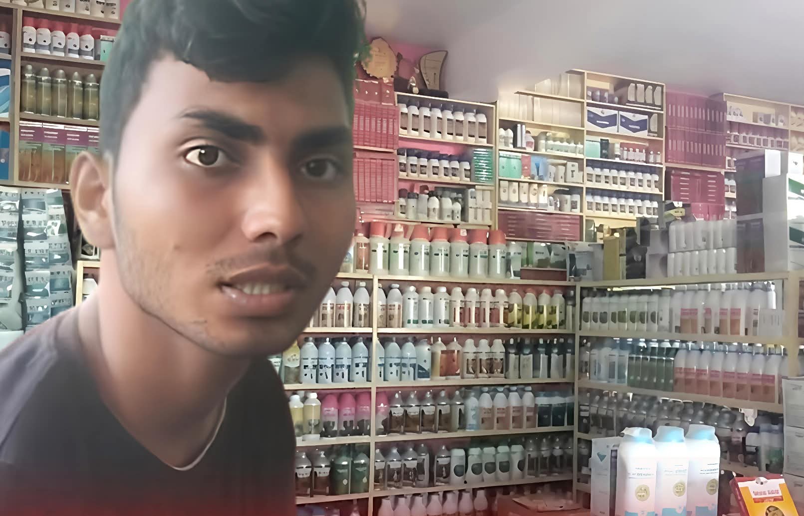 डुप्लीकेट दवा किसानों ने किया विरोध डुप्लीकेट दवा किसानों ने किया विरोध