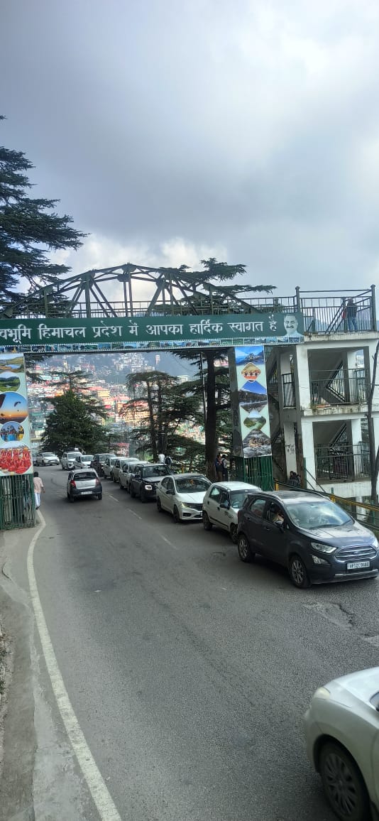 शिमला में वाहन शिमला में वाहन