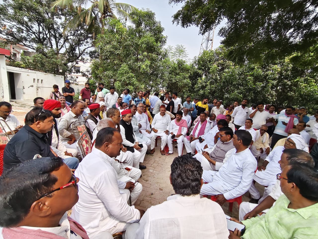 शोक संवेदन जताने वालों का लगा ताता