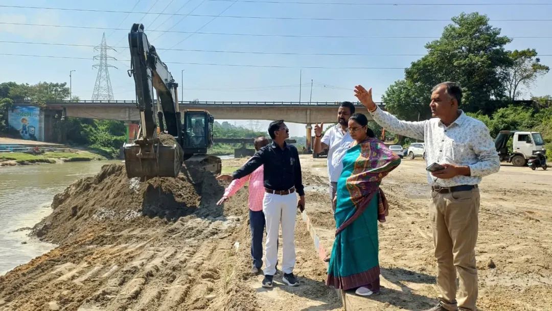 कोरबा : महापौर ने किया डेंगूरनाला छठ घाट का निरीक्षण, सफाई और रोशनी व्यवस्था के दिए निर्देश कोरबा : महापौर ने किया डेंगूरनाला छठ घाट का निरीक्षण, सफाई और रोशनी व्यवस्था के दिए निर्देश