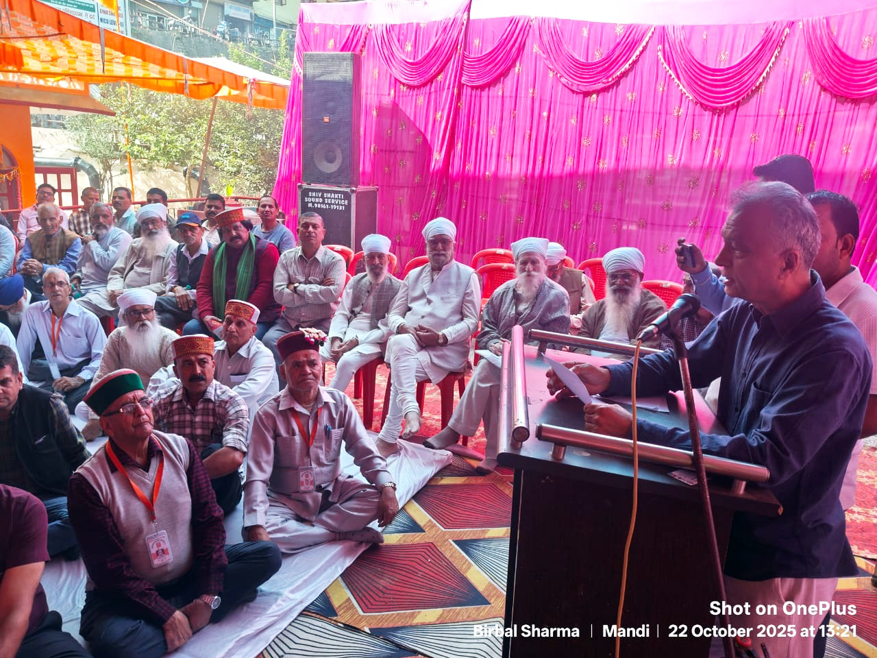 श्री विश्वकर्मा दिवस समारोह के मौके पर मुख्य अतिथि अनिल शर्मा। श्री विश्वकर्मा दिवस समारोह के मौके पर मुख्य अतिथि अनिल शर्मा।