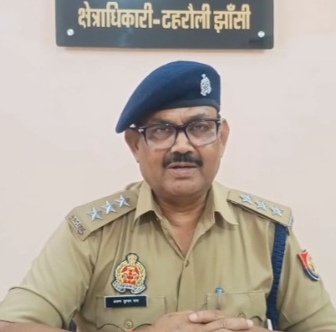 जानकारी देते सीओ टहरौली जानकारी देते सीओ टहरौली