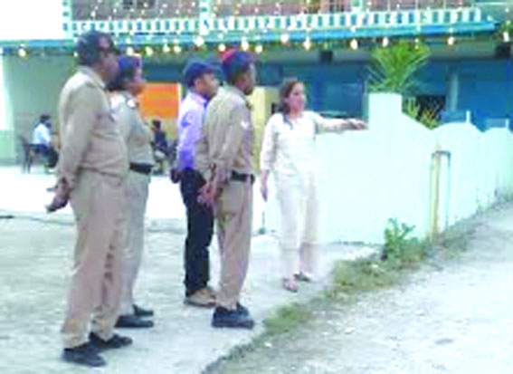 निरीक्षण के दौरान निरीक्षण के दौरान