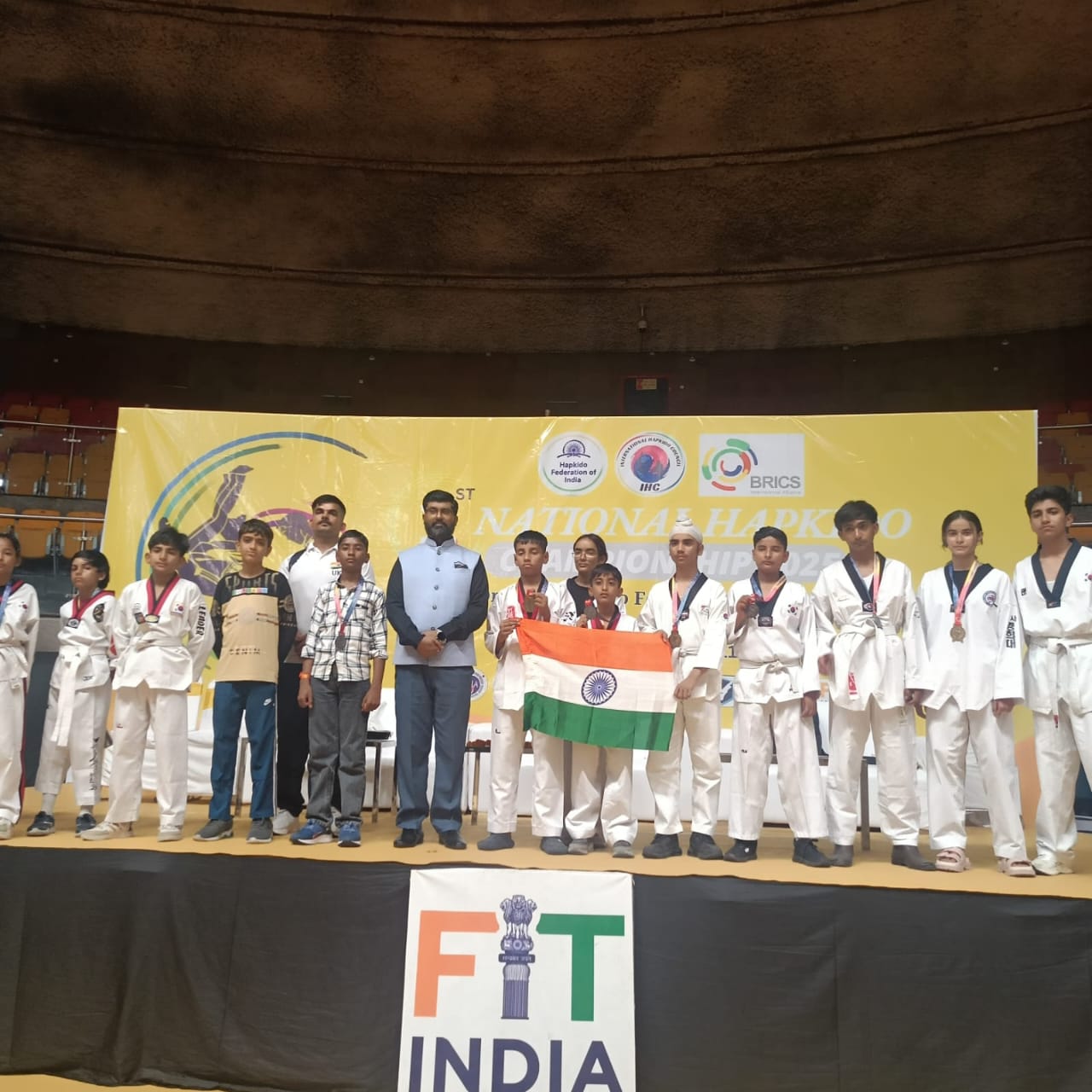 विजेता खिलाड़ी समूह में विजेता खिलाड़ी समूह में