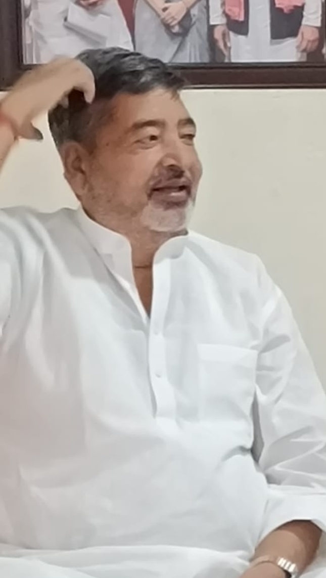 सांसद वीरेंद्र सिंह सांसद वीरेंद्र सिंह