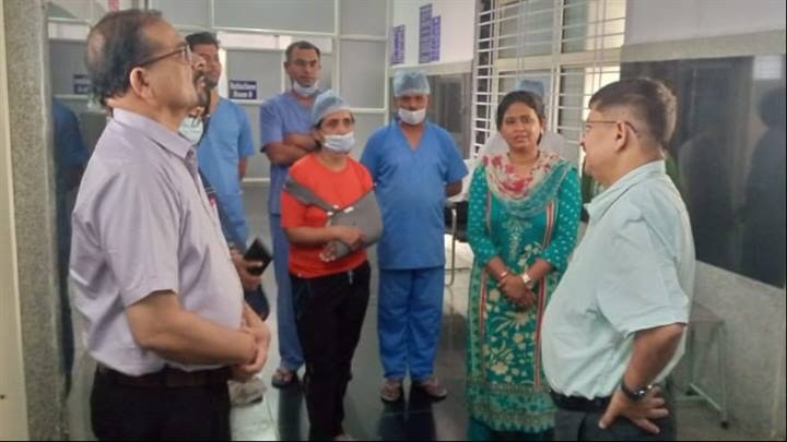 भोपालः सीएमएचओ ने स्वास्थ्य संस्थाओं में पहुंचकर देखी लक्ष्य और एनकॉस मूल्यांकन की तैयारियां भोपालः सीएमएचओ ने स्वास्थ्य संस्थाओं में पहुंचकर देखी लक्ष्य और एनकॉस मूल्यांकन की तैयारियां