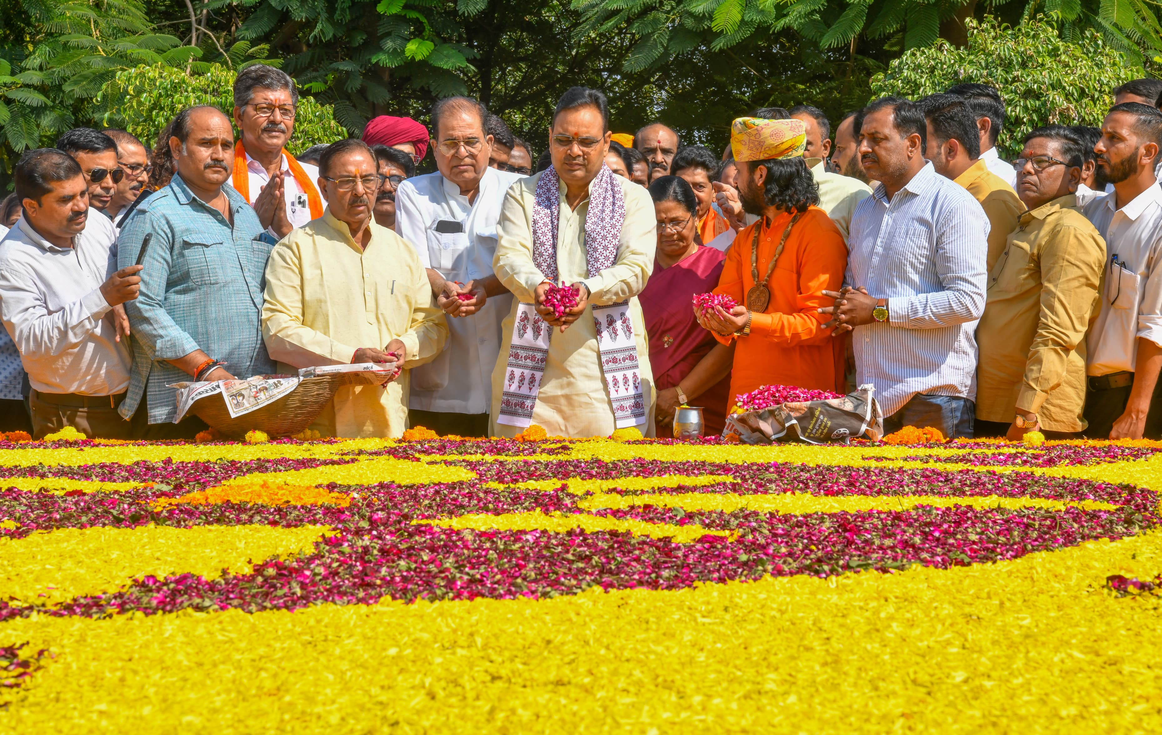 मुख्यमंत्री भजनलाल शर्मा ने पूर्व उपराष्ट्रपति शेखावत को श्रद्धांजलि अर्पित की मुख्यमंत्री भजनलाल शर्मा ने पूर्व उपराष्ट्रपति शेखावत को श्रद्धांजलि अर्पित की