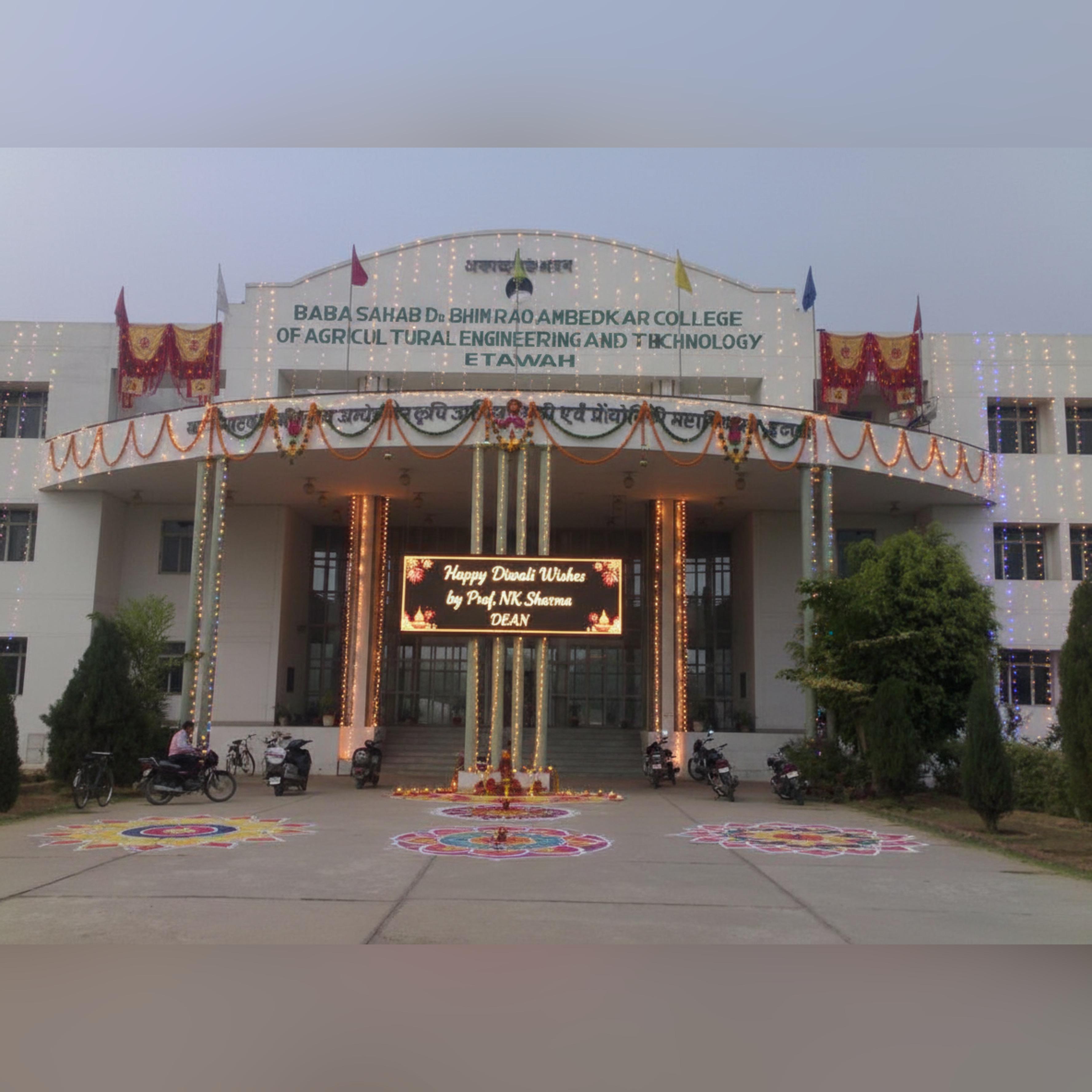 सीएसए के कृषि इंजीनियरिंग कॉलेज ने देश को दिए हजारों कुशल इंजीनियर सीएसए के कृषि इंजीनियरिंग कॉलेज ने देश को दिए हजारों कुशल इंजीनियर