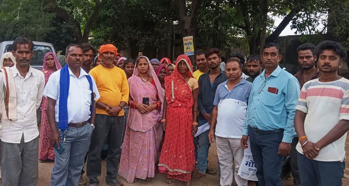 थाना घेरने पहुँची महिलाएँ: शराब बंदी को लेकर बरगी की नाराज़गी