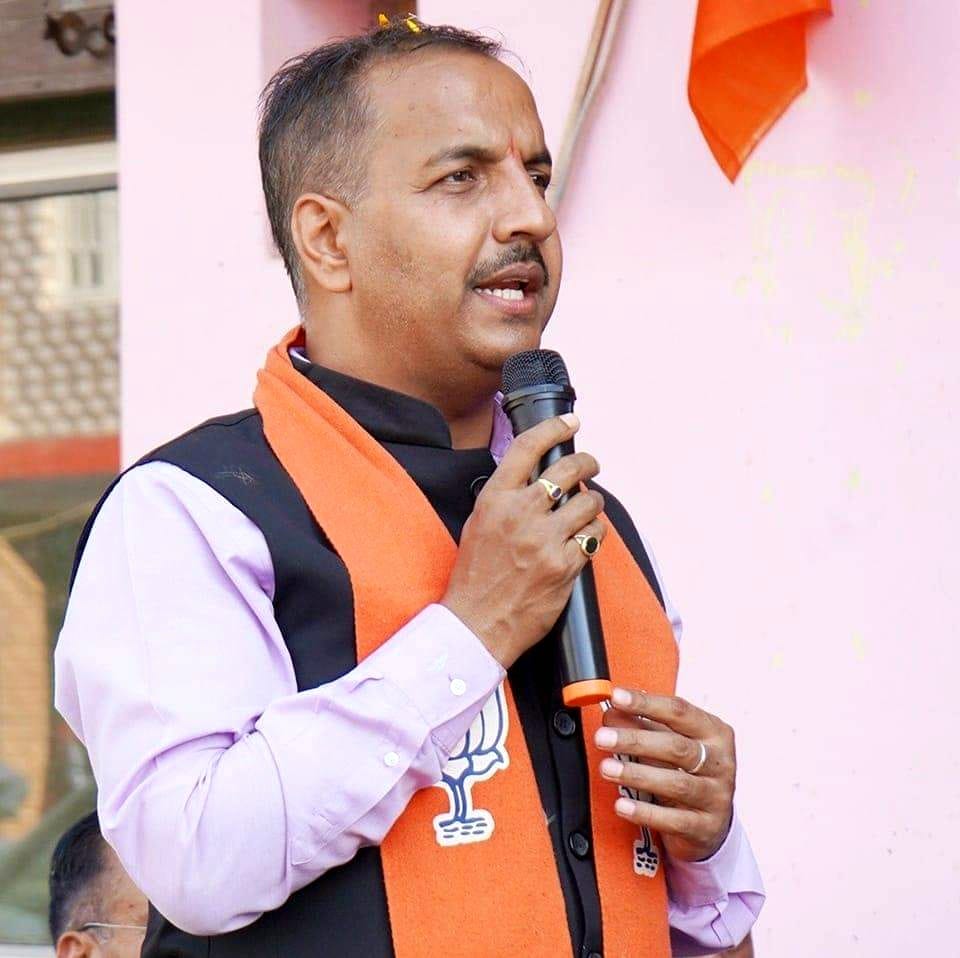 त्रिलोक जमबाल