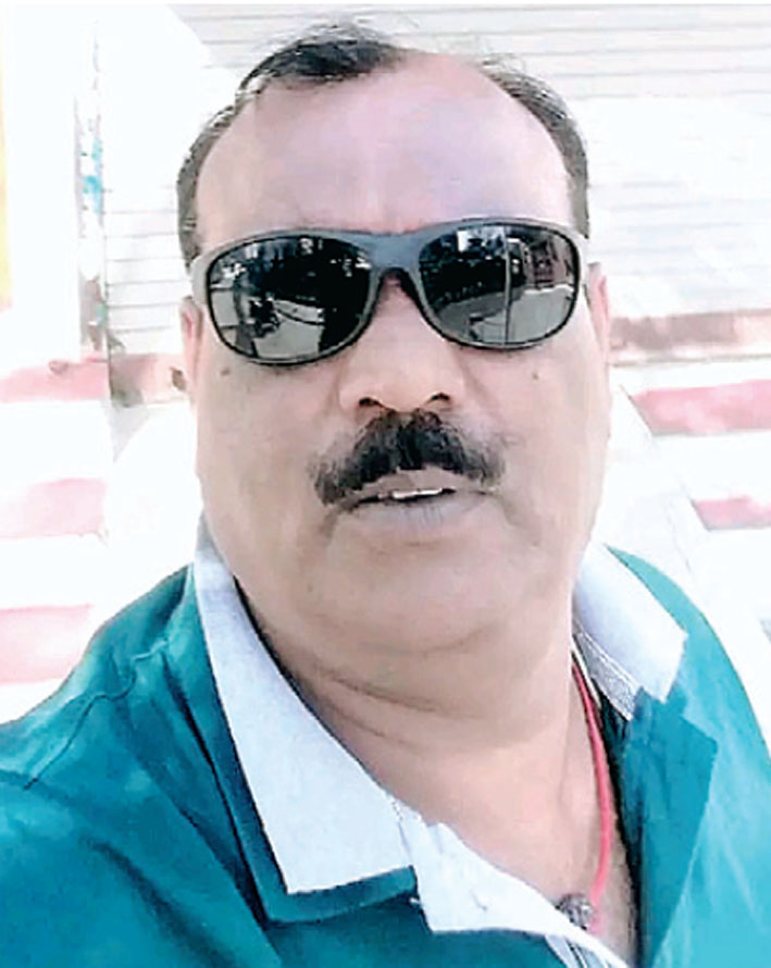 बेटे के साथ शिकायत दर्ज करवाने थाने पहुंचे  पिता को आया ह्रदयघात बेटे के साथ शिकायत दर्ज करवाने थाने पहुंचे  पिता को आया ह्रदयघात