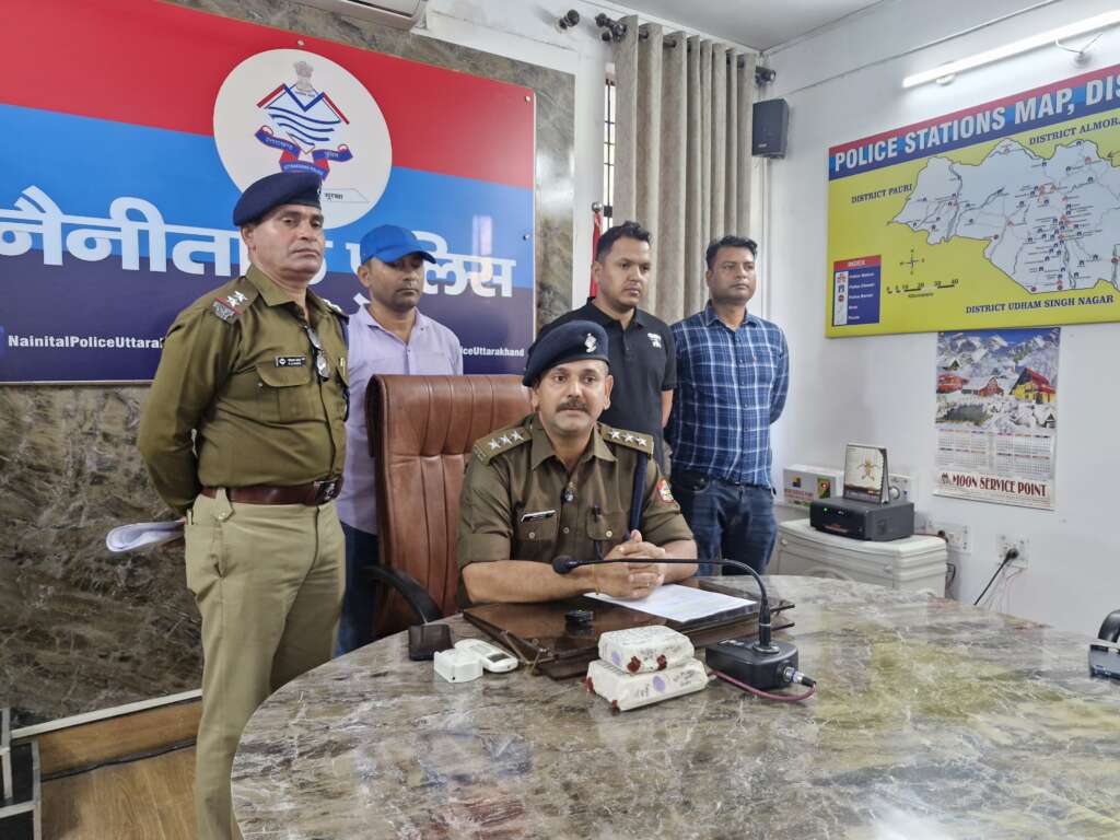 40 लाख से अधिक कीमत की पुलिस ने पकड़ी स्मैक, 40 लाख से अधिक कीमत की पुलिस ने पकड़ी स्मैक,