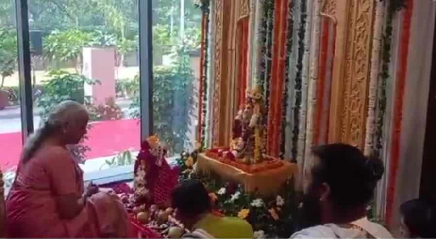 गलत कार्य करने वाले अधिकारियों को बक्सा नहीं जाएगा: निर्मला सीतारमण गलत कार्य करने वाले अधिकारियों को बक्सा नहीं जाएगा: निर्मला सीतारमण