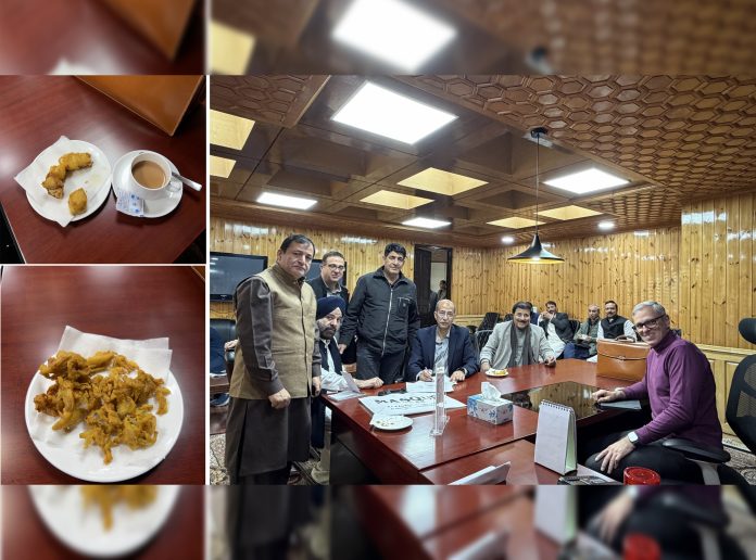 मुख्यमंत्री उमर ने राज्यसभा चुनावों के लिए अपनी पार्टी के नेताओं के साथ अंतिम समय में की चर्चा मुख्यमंत्री उमर ने राज्यसभा चुनावों के लिए अपनी पार्टी के नेताओं के साथ अंतिम समय में की चर्चा