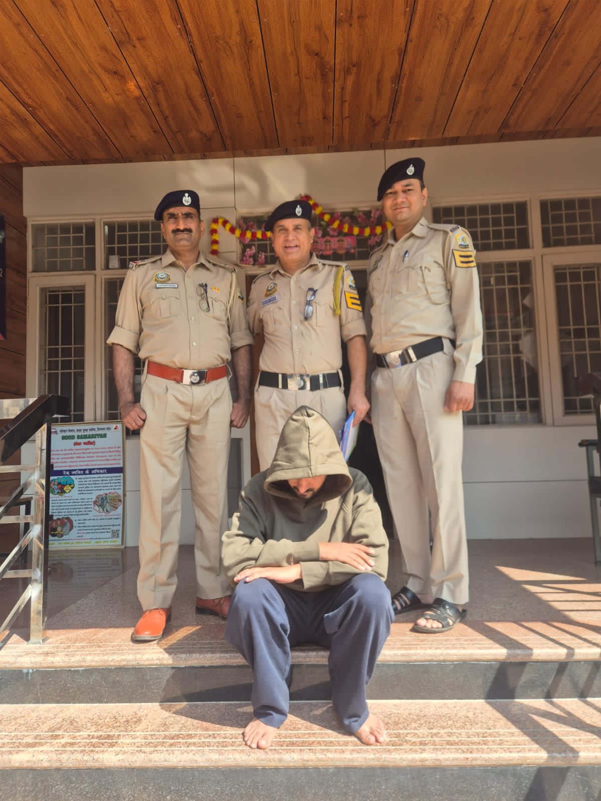 चिट्टे के साथ पकड़ा गया आरोपी। चिट्टे के साथ पकड़ा गया आरोपी।