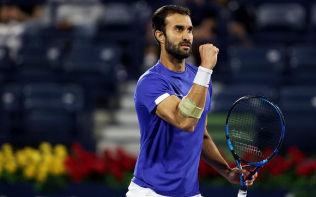 युकी भांबरी युकी भांबरी